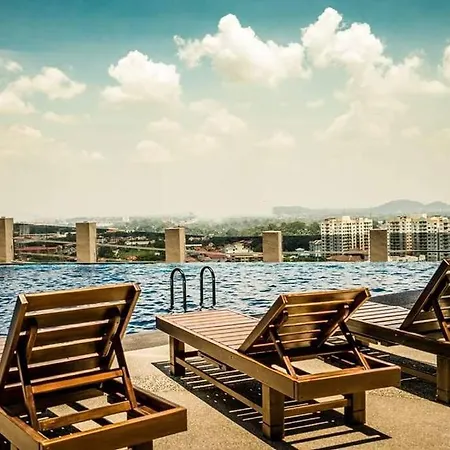 Imperial Residence: Romantic Premium Suite with Infinity Pool Malacca Exterior photo