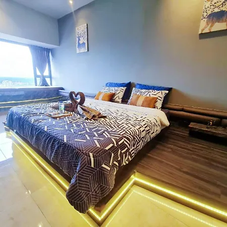 Imperial Residence: Romantic Premium Suite with Infinity Pool Malacca Exterior photo