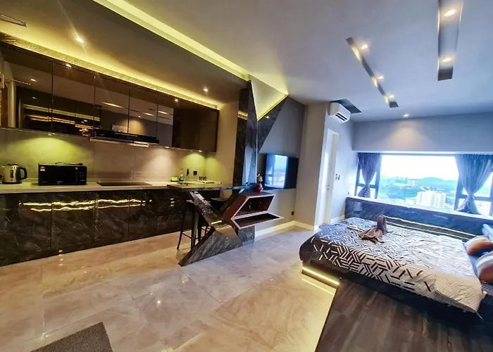 Romantic&Premiumsuite●Privatebathtub●Infinitypool●Netflix●Freecarpark●Imperioresidence●Luxurycondo