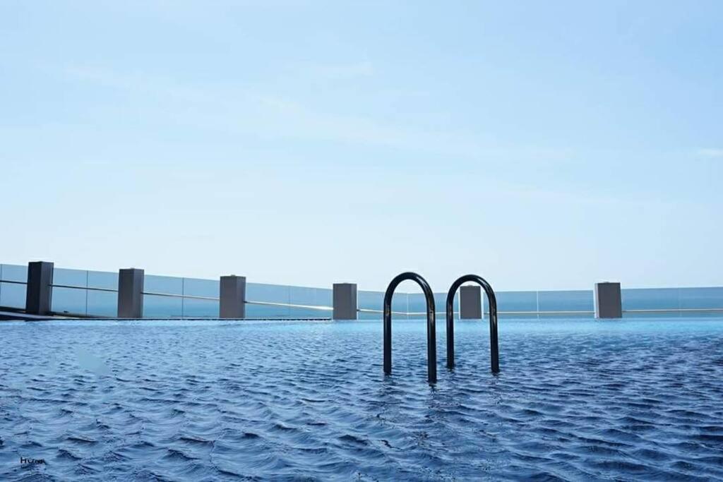 Imperial Residence: Romantic Premium With Infinity Pool * Malacca
