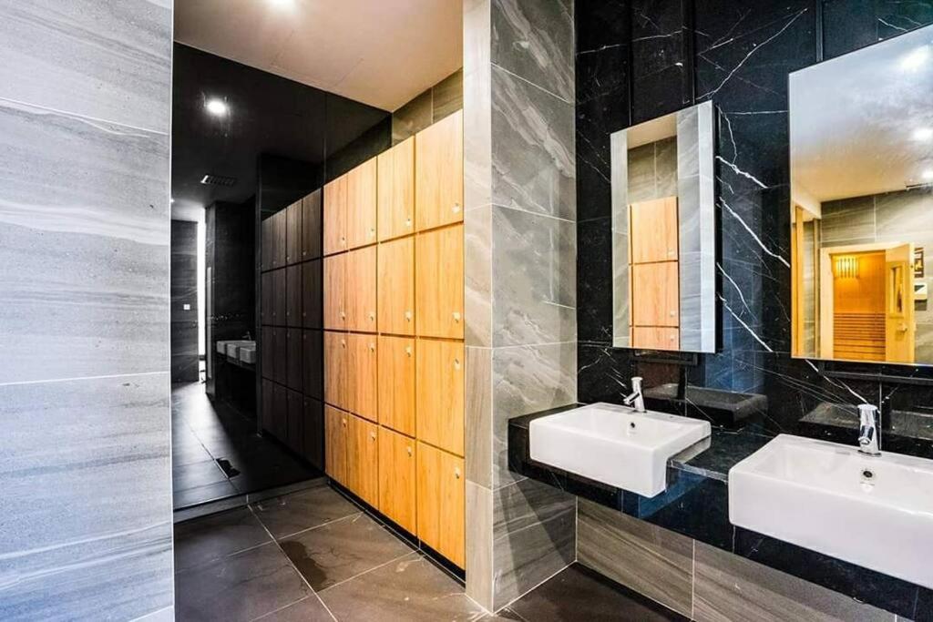Imperial Residence: Romantic Premium With Infinity Pool