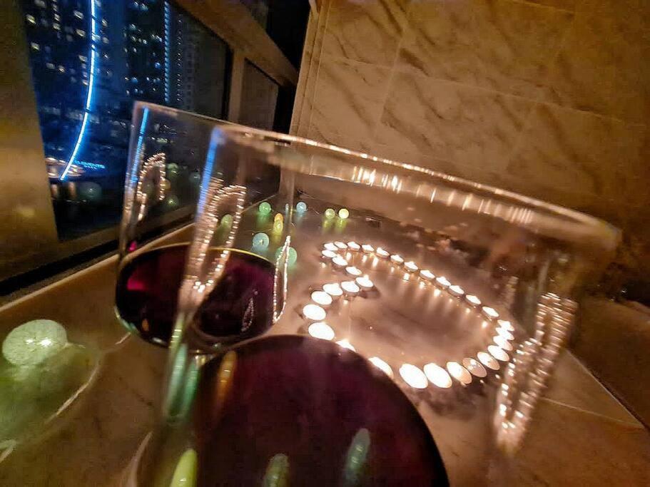 Pangsapuri Romantic&premiumsuite●privatebathtub●infinitypool●netflix●freecarpark●imperioresidence●luxurycondo *